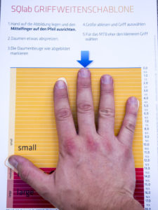 Velikost dlaně pro výběr velikosti gripů SQlab